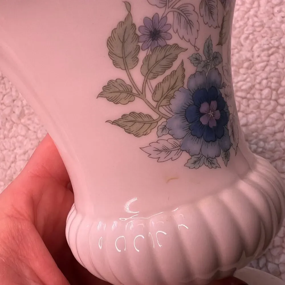 Wedgewood Bone China Clementine Unhandled Vase Incl Box